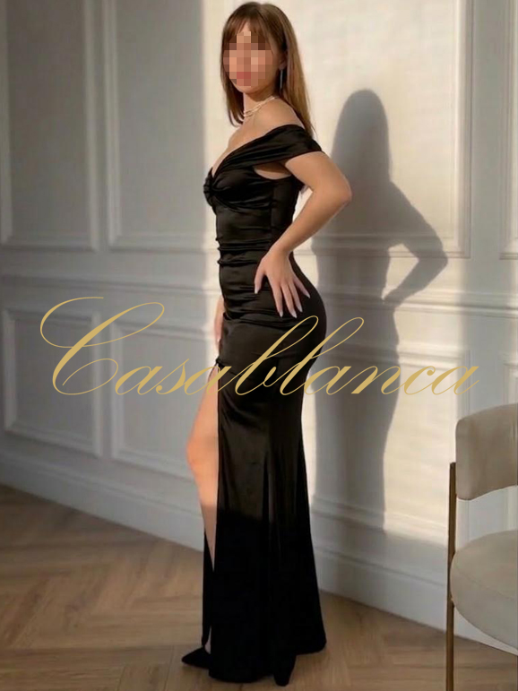 Dame Casablanca Masseurin Olesja, erotische Tantra Massagen in K&ouml;ln, verf&uuml;hrerisch